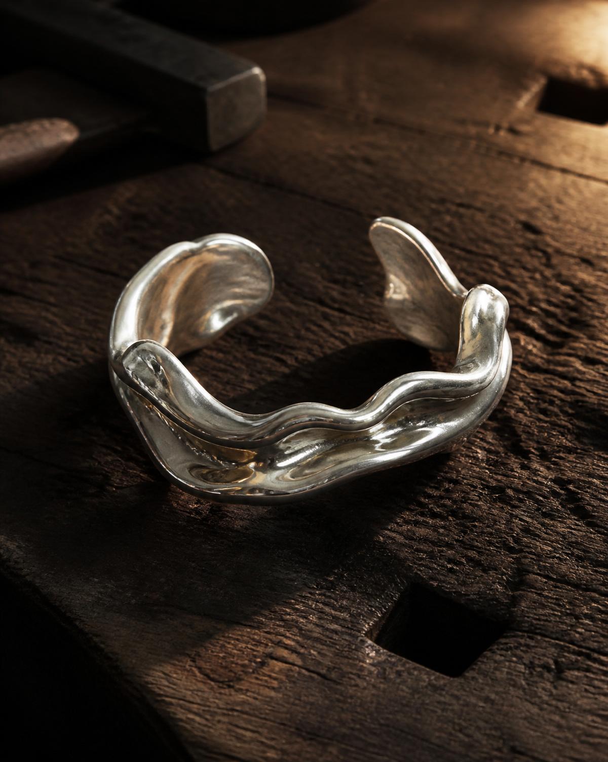 Brazalete Cauce — Plata .925 forjada